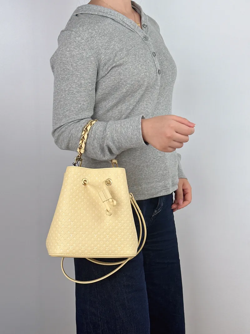 Louis Vuitton Shoulder Bag NÉONOÉ Bucket Bag BB Yellow Calfskin BB 20 × 13 × 20 cm — on-model view 3 of 3