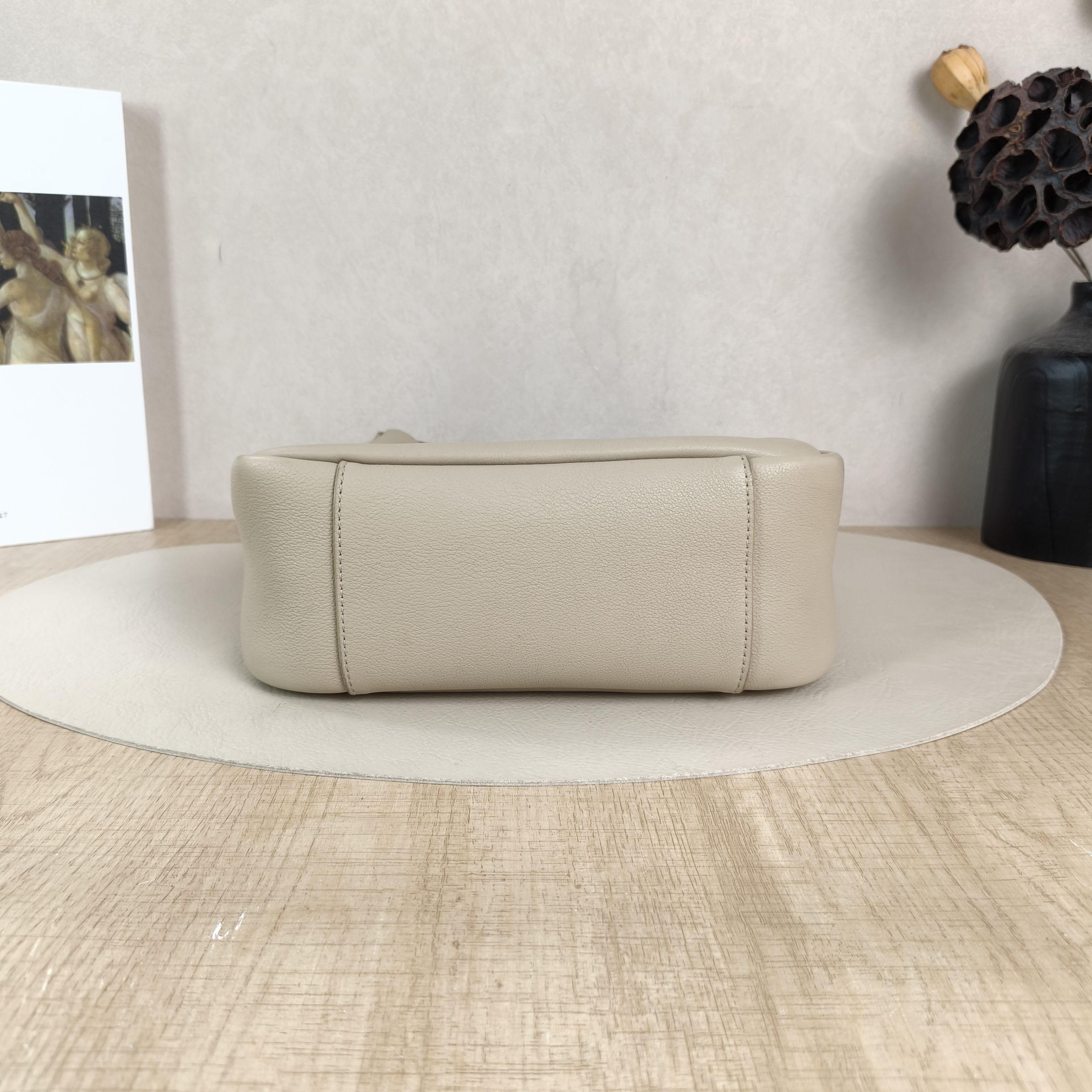 SAINT LAURENT Shoulder Bag LE 5 À 7 Hobo Grey Calfskin Small22 × 8.5 × 23 cm — cover view 4 of 5