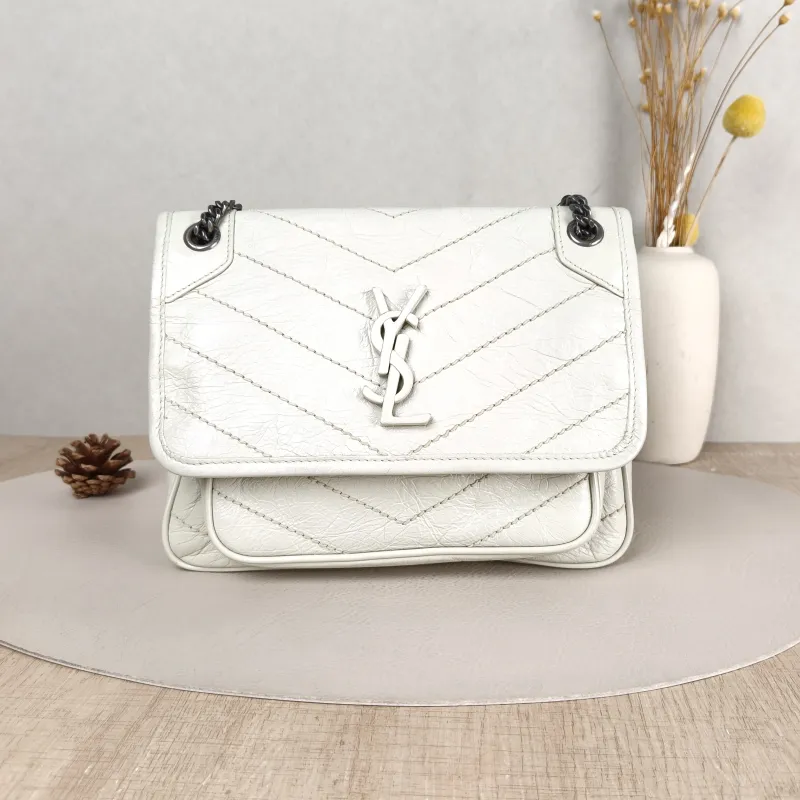 SAINT LAURENT Crossbody Bag Niki D Calfskin Small 21 × 7.5 × 16 cm
