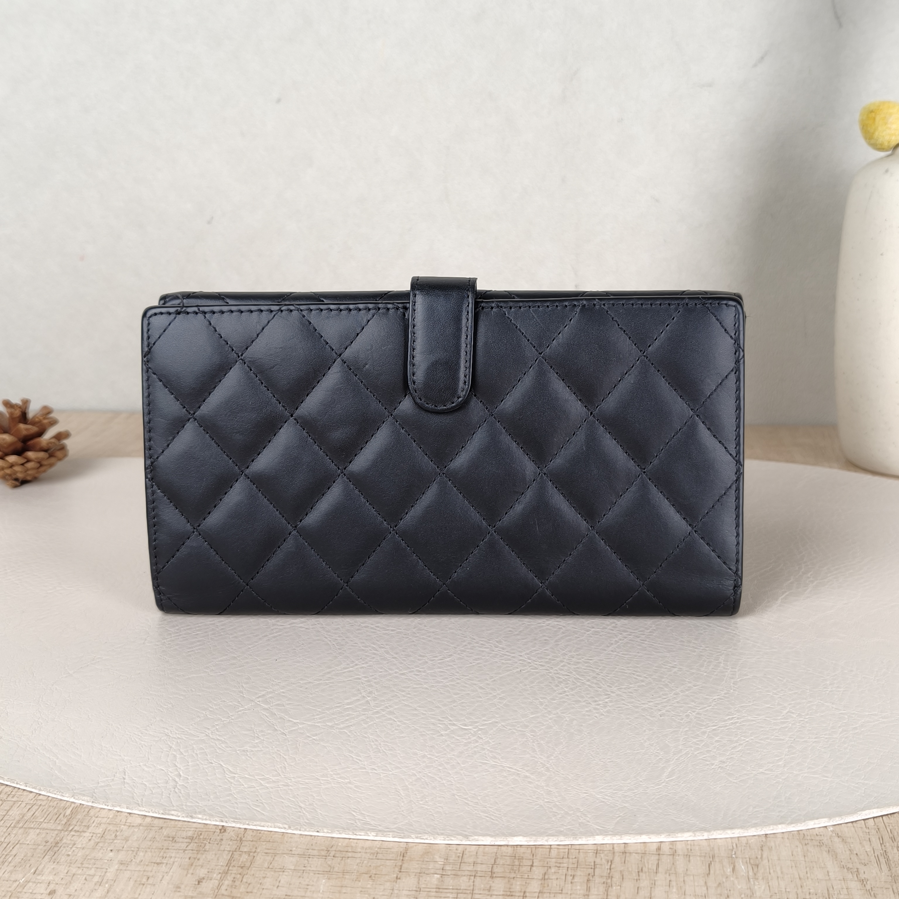 Chanel Wallet Wallet Black CC alfskin Edition19 × 2 × 10 cm — cover view 2 of 5