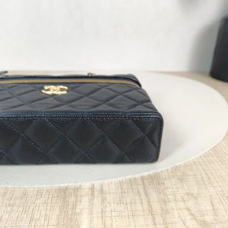 Chanel Crossbody Bag lp Box Bag Top Handle Crossbody Bag Black Grained Calfskin 19.5 × 5 × 12 cm — detail view 6 of 12