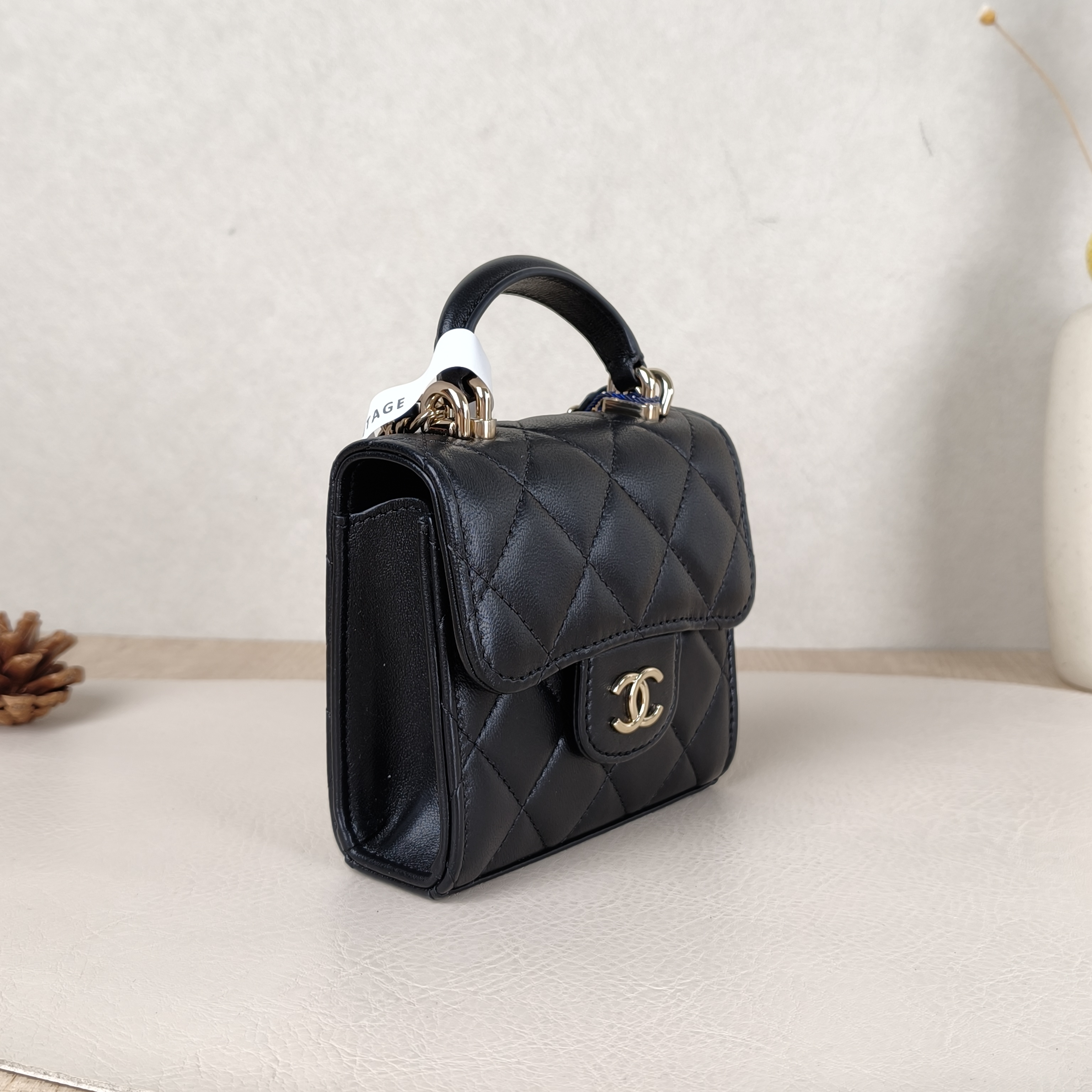 Chanel Crossbody Bag kelly Black Lambskinmini11.5 × 4.5 × 9 cm — cover view 5 of 6
