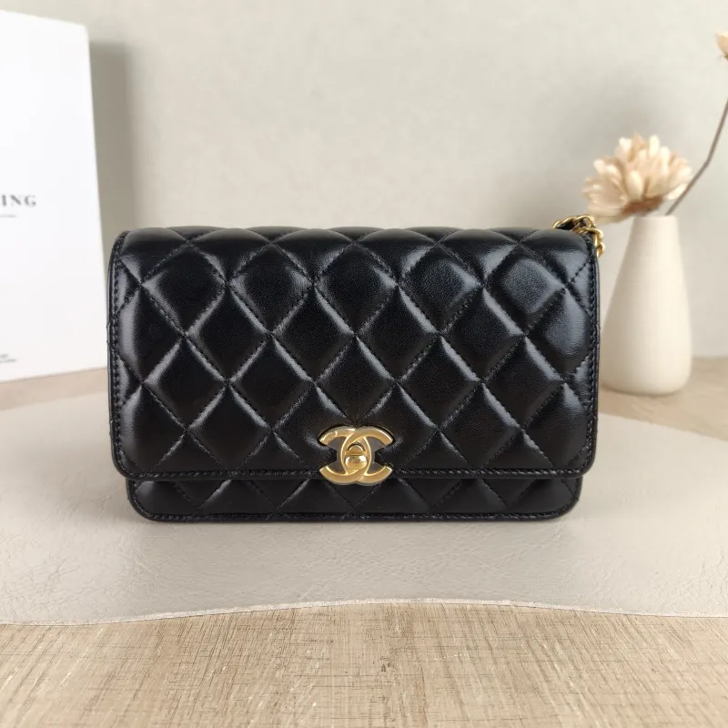 Chanel Shoulder Bag cf Black Lambskin 19 × 4.5 × 12 cm Microchip Edition