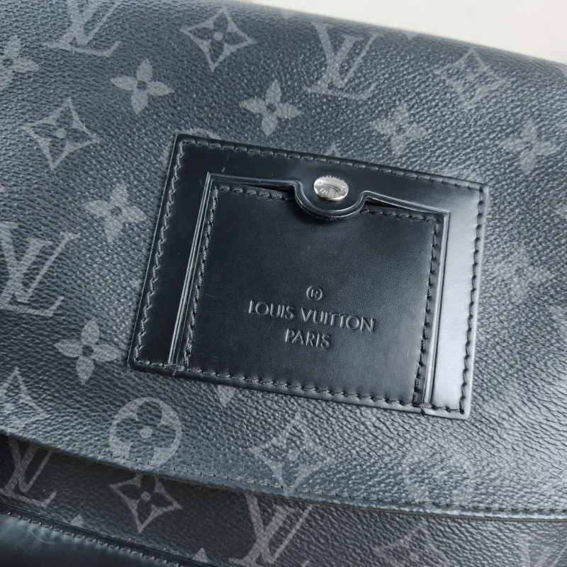Louis Vuitton Crossbody Bag Voyager Messenger Bag Monogram PVC Small33 × 11 × 22.5 cm — detail view 10 of 13