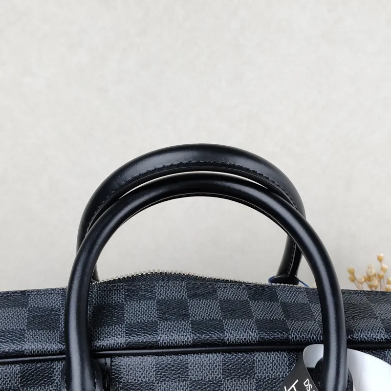 Louis Vuitton Top Handle Bag PVC One Size40 × 11 × 30 cm — detail view 11 of 14