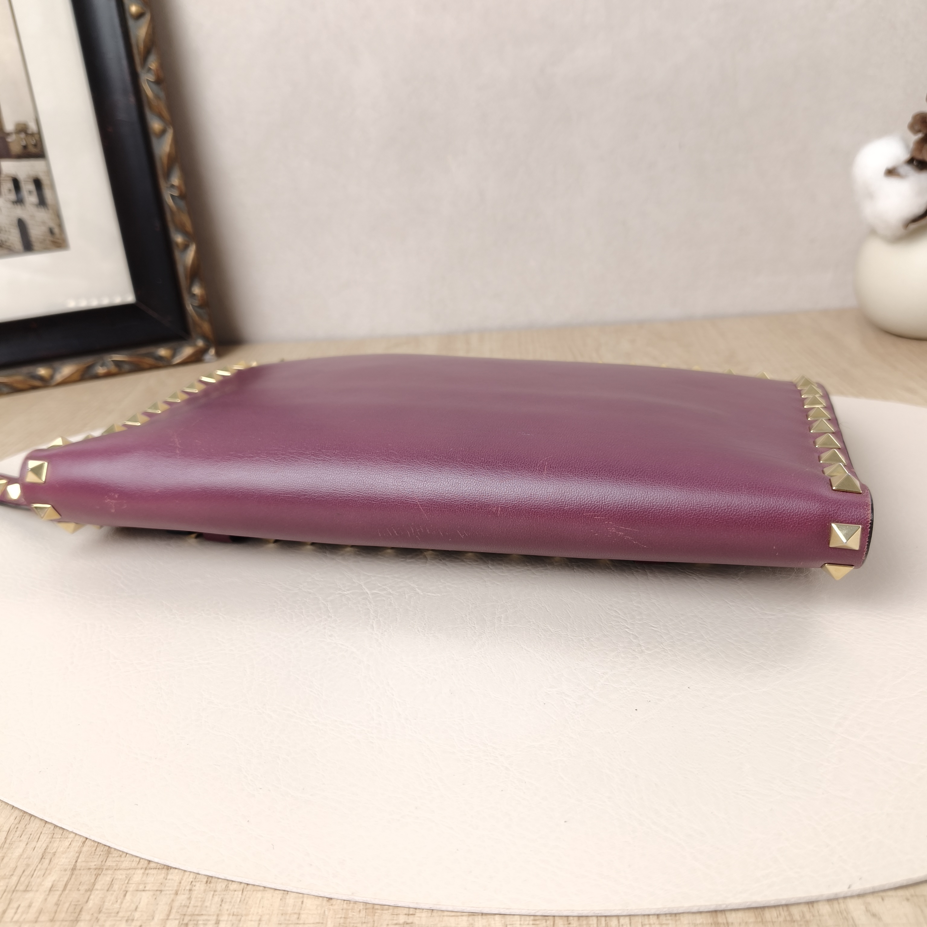 Valentino Clutch Lambskin · Dust Bag · 28 × 3 × 16 cm — cover view 2 of 10