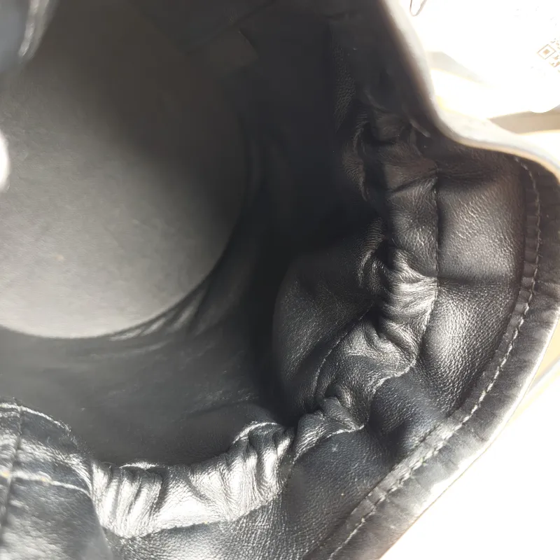Louis Vuitton Shoulder Bag Petit Noe Edition Bucket Bag Monogram PVC One Size 13.5 × 13.5 × 22 cm — detail view 8 of 13