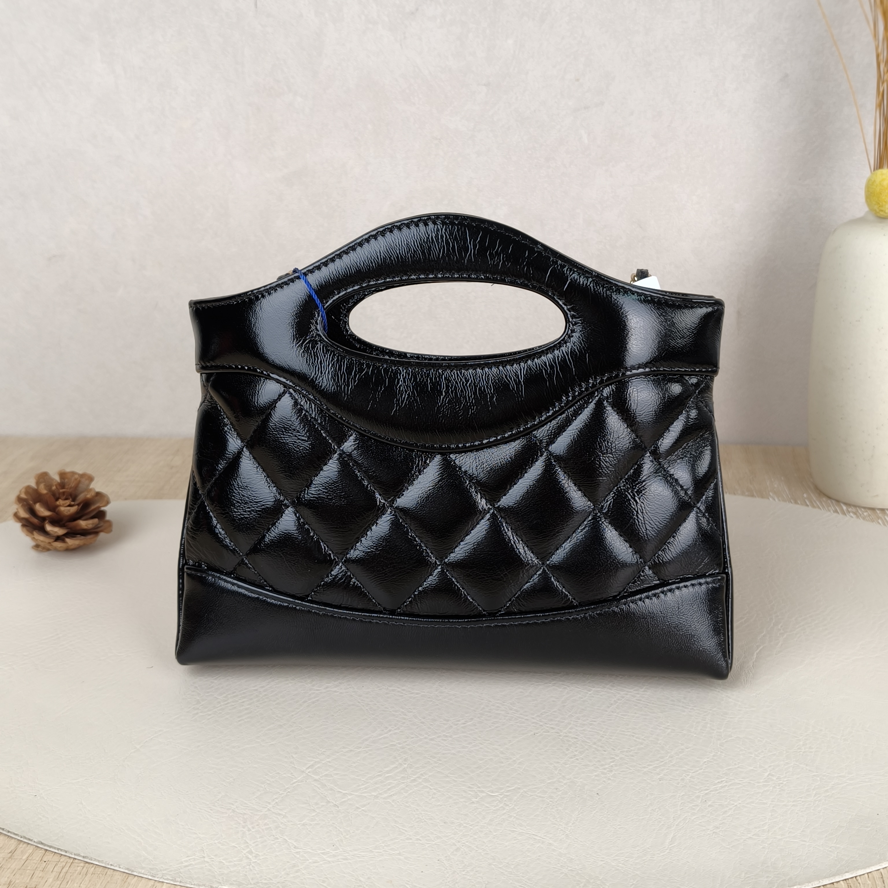 Chanel Shoulder Bag31Bag Black Waxed Leather Calfskinnano20.5 × 3.5 × 17 cm — cover view 5 of 10