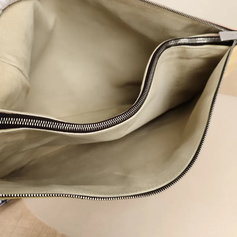CELINE Shoulder Bag Colorblock Lambskin One Size31 × 2.5 × 23 cm — detail view 8 of 10