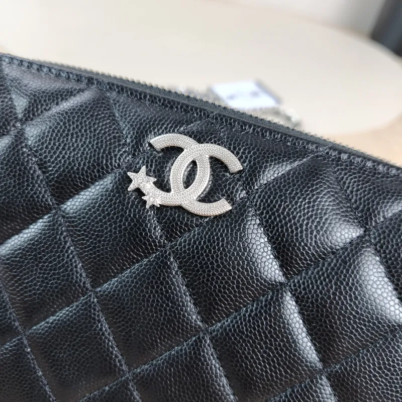 Chanel Crossbody Bag 25a Black Grained Calfskin One Size 21 × 5.5 × 12 cm — detail view 9 of 13