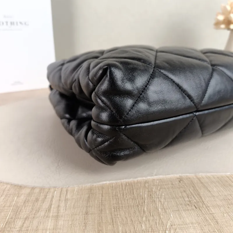 Chanel Shoulder Bag 22b Small Shopping Tote Black Lambskin Small 25 × 10 × 20 cm — detail view 7 of 13