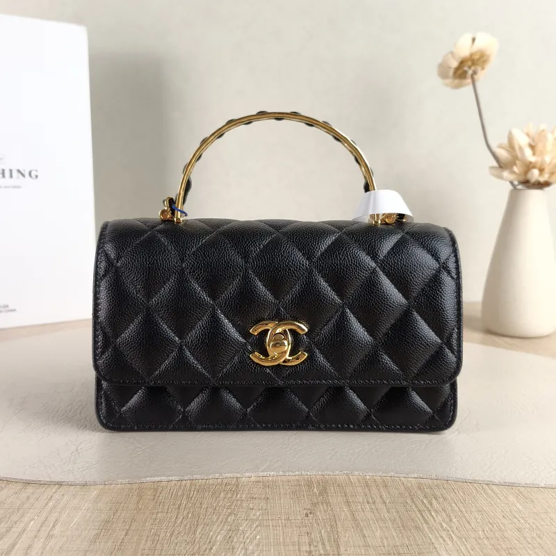 Chanel Crossbody Bag 26p woc Black Calfskin Mini 19 × 7 × 11.5 cm