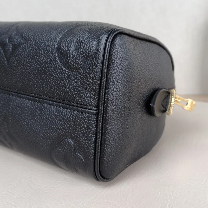 Louis Vuitton Crossbody Bag Speedy20 Black Monogram Empreinte Embossed Calfskin Small 20.5 × 12 × 13.5 cm — detail view 9 of 13