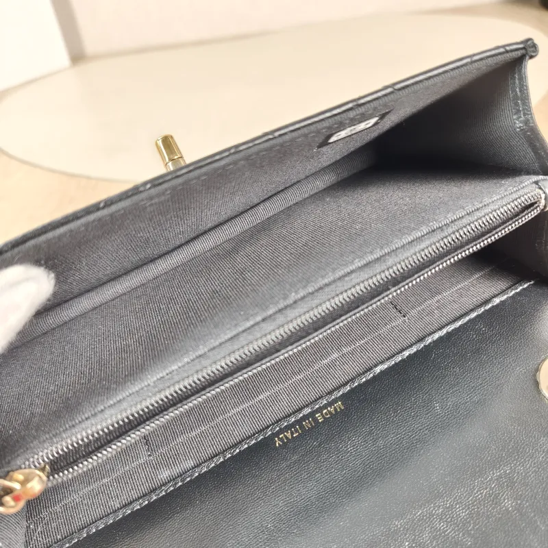 Chanel Crossbody Bag trendy cc woc Black Lambskin Mini 19.2 × 3.5 × 12.3 cm — detail view 6 of 11