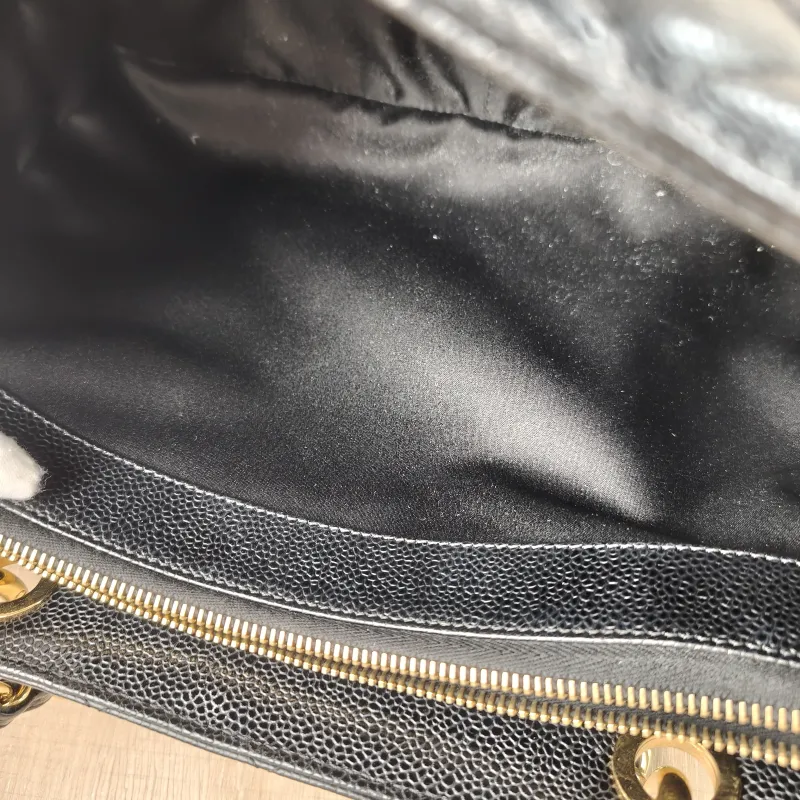 Chanel Shoulder Bag Grand Shopping Tote​ GST Shopping Tote Black Grained Calfskin Large 33 × 13 × 24 cm 15 — detail view 6 of 15