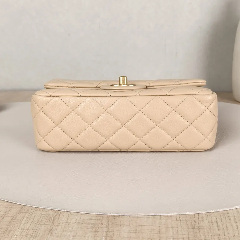 Chanel Crossbody Bag mini Lambskin mini20 × 6 × 12 cm — cover view 2 of 5