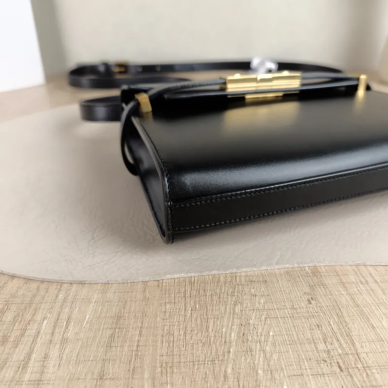 SAINT LAURENT Crossbody Bag MANHATTAN Black Calfskin Mini 19 × 14 × 4 cm — detail view 9 of 11