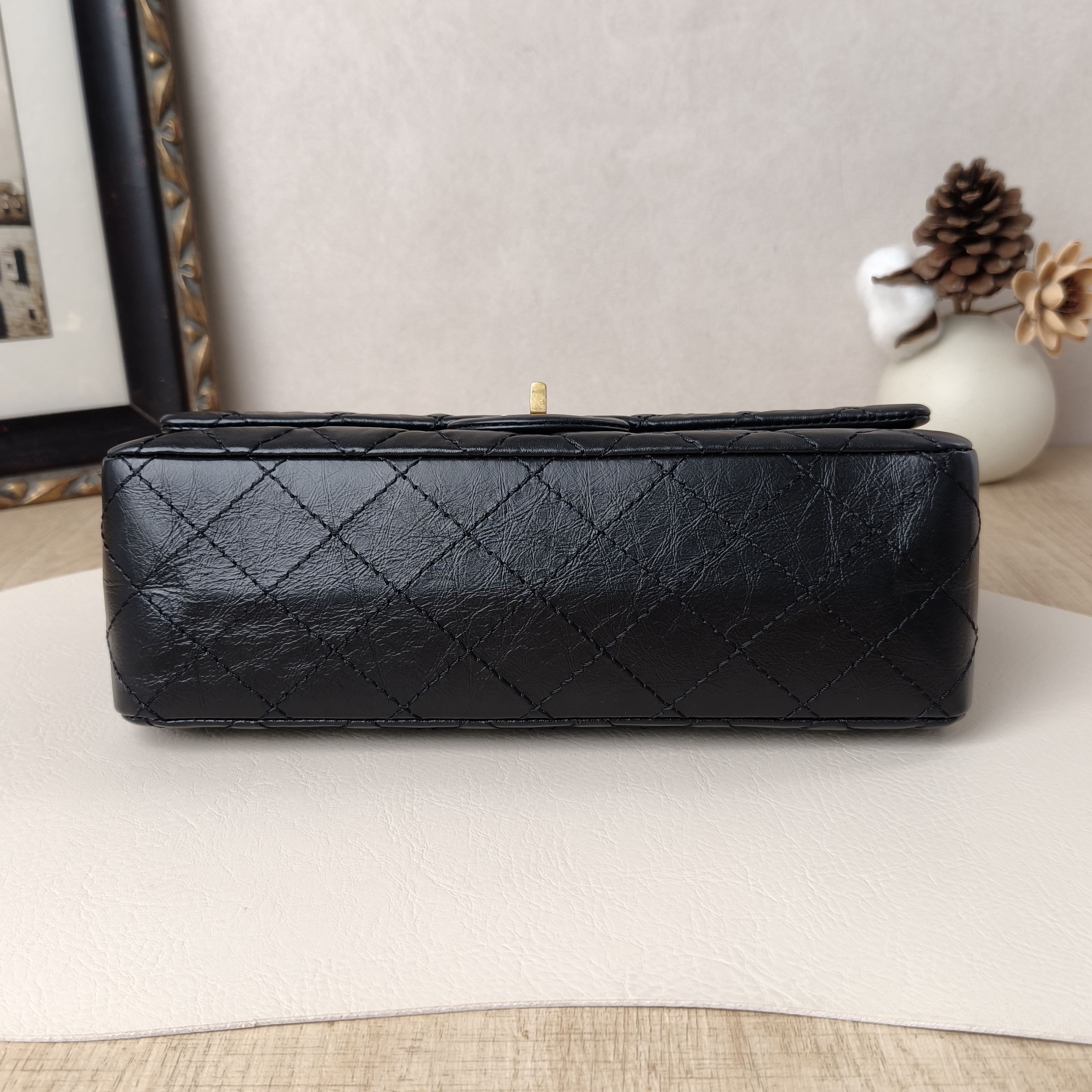 Chanel Shoulder Bag2.55Black Calfskin Small24 × 7.5 × 16 cm — cover view 2 of 9