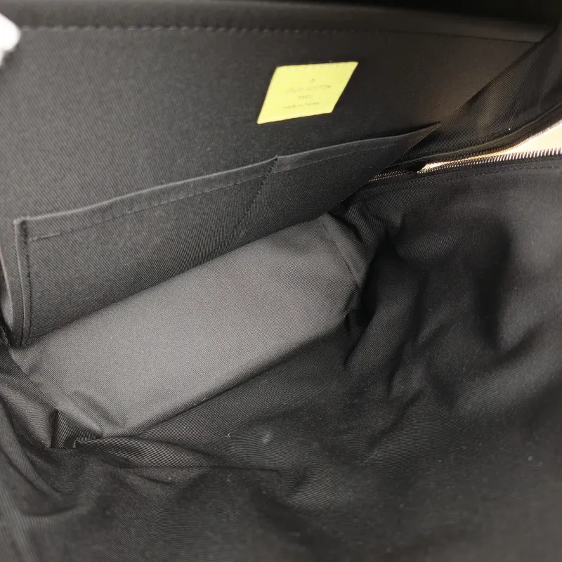 Louis Vuitton Backpack Discovery Slim Backpack Green PVC · Calfskin One Size28 × 13 × 38 cm — detail view 1 of 13