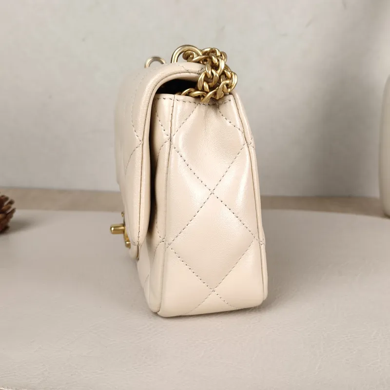 Chanel Crossbody Bag Beige Lambskin One Size18 × 6 × 14 cm — detail view 10 of 16
