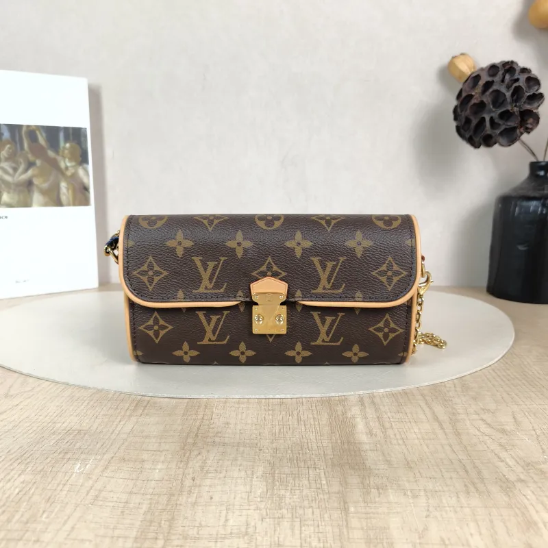 Louis Vuitton Crossbody Bag POCHETTE CAMILLE Monogram PVC One Size 20.5 × 6 × 11 cm