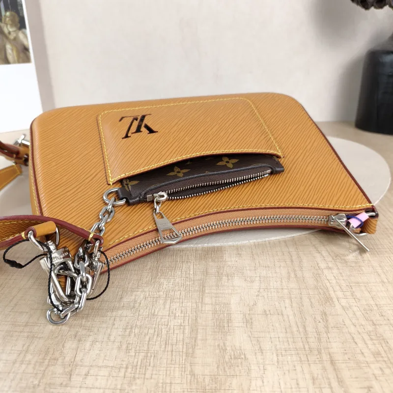 Louis Vuitton Crossbody Bag MARELLE Epi Embossed Calfskin Small25 × 8 × 15 cm — detail view 1 of 10