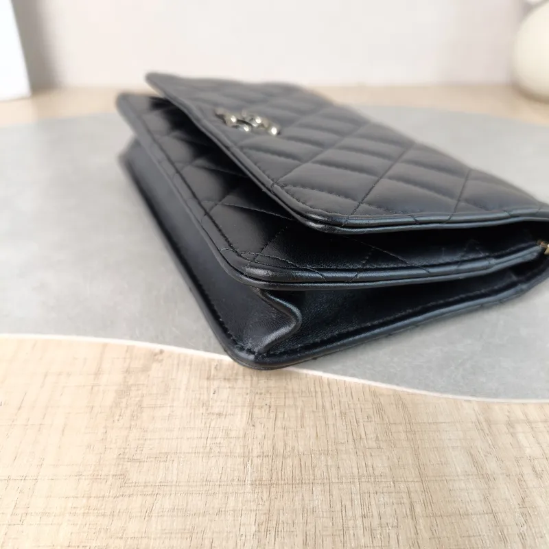 Chanel Crossbody Bag CF WOC Black Lambskin Mini 19.2 × 3.5 × 12.3 cm — detail view 2 of 12