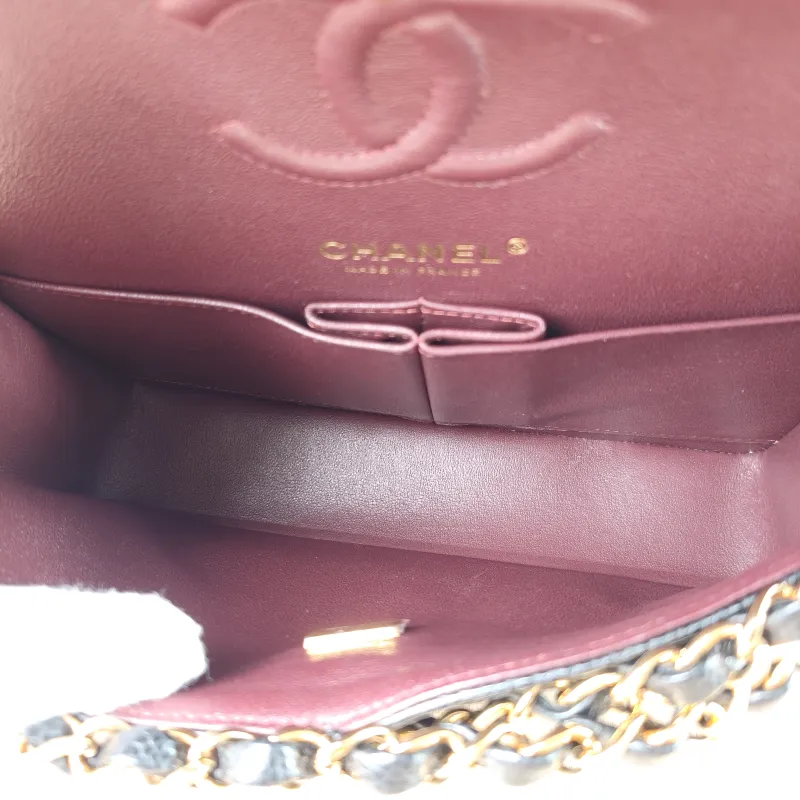 Chanel Crossbody Bag Classic Flap CF Black Grained Calfskin Small 23 × 6 × 14.5 cm — detail view 12 of 13
