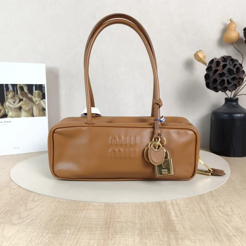 Miumiu Top Handle Bag Beau Caramel Calfskin Small28 × 8 × 11.5 cm