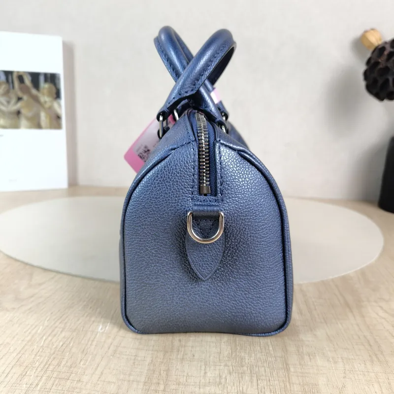 Louis Vuitton Crossbody Bag Speedy20 Calfskin One Size 20.5 × 12 × 13.5 cm — detail view 6 of 12