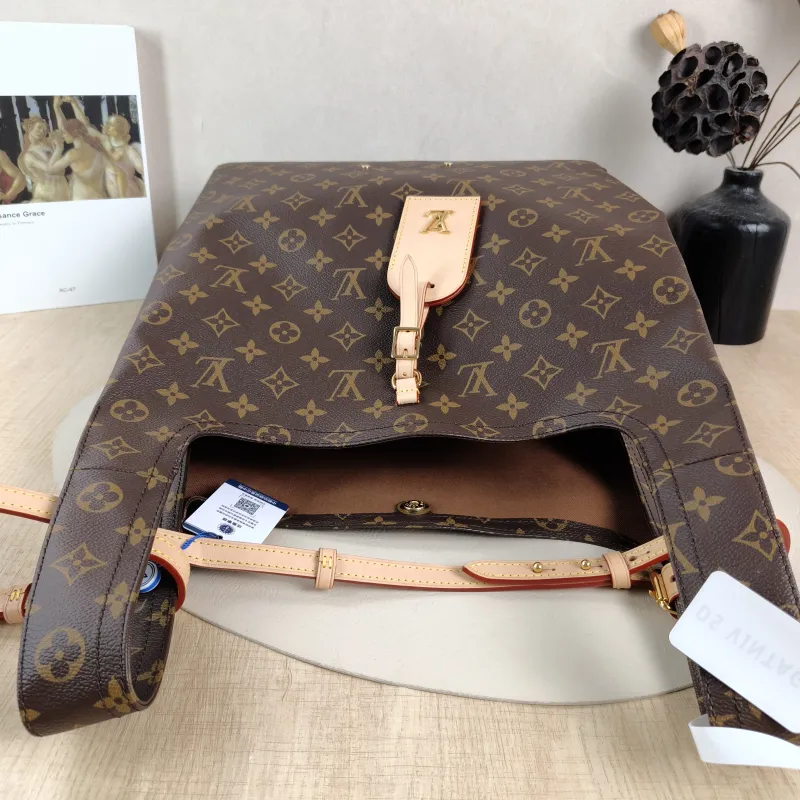 Louis Vuitton Top Handle Bag ATLANTIS Monogram PVC Large 34 × 13.5 × 34 cm — detail view 1 of 15