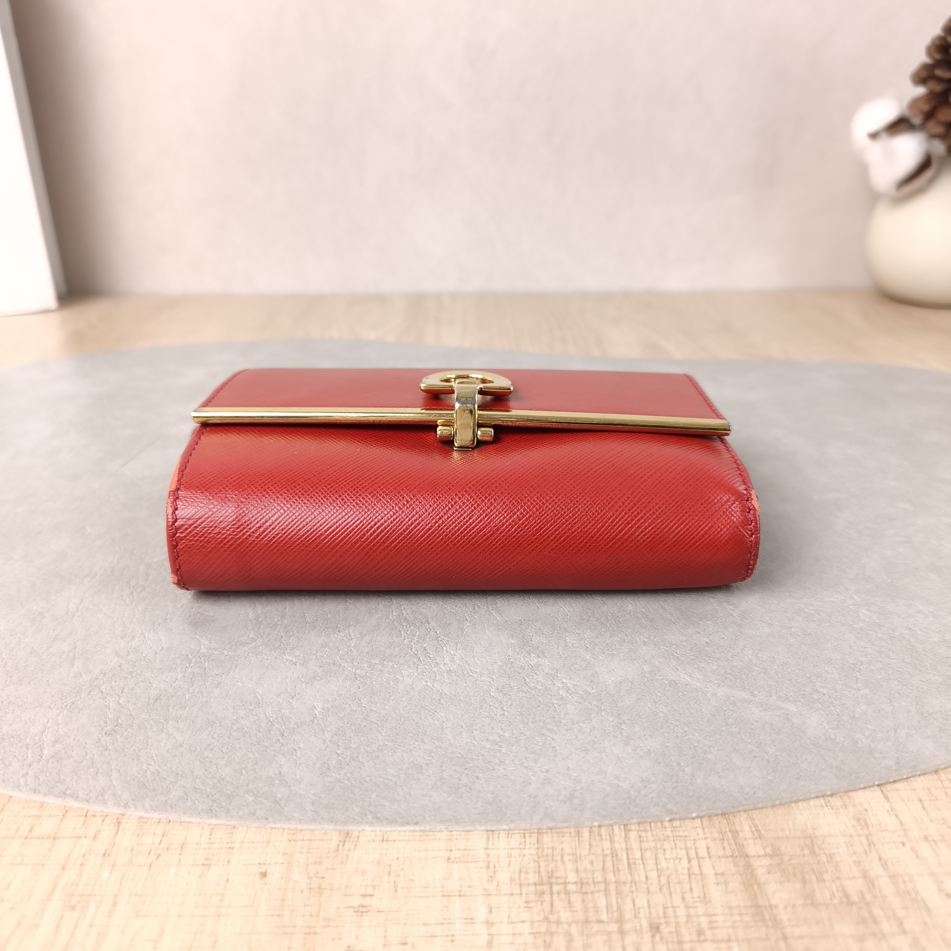 FERRAGAMO Wallet Wallet Red Calfskinmini14 × 3 × 9 cm — cover view 2 of 5
