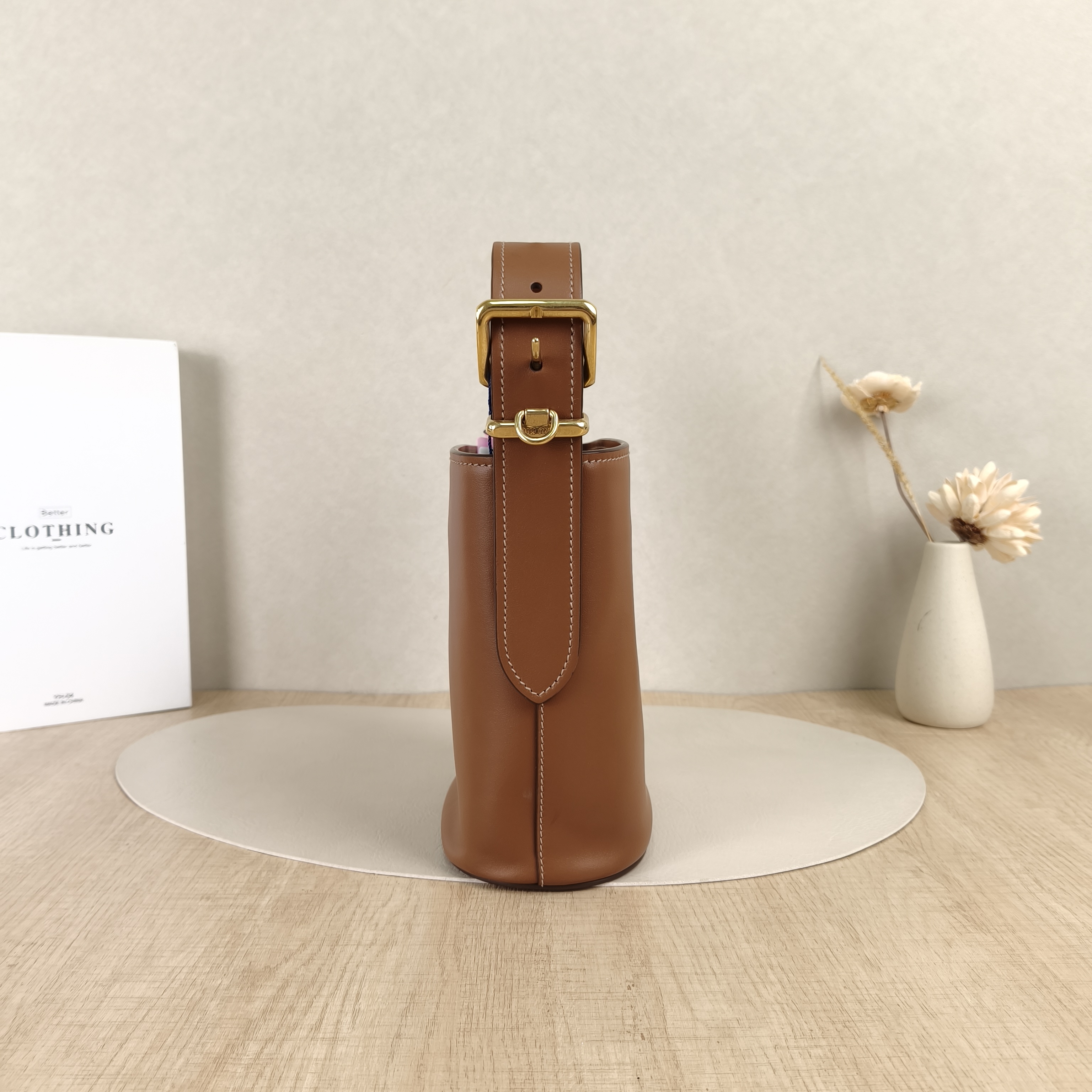 Miumiu Crossbody Baglogo Caramel Calfskin One Size16 × 9.5 × 19.5 cm — cover view 7 of 8
