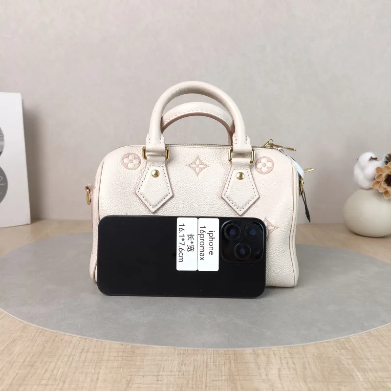 Louis Vuitton Crossbody Bag Speedy20Beige · Pink Empreinte Embossed Calfskin Small20.5 × 12 × 13.5 cm — cover view 3 of 6