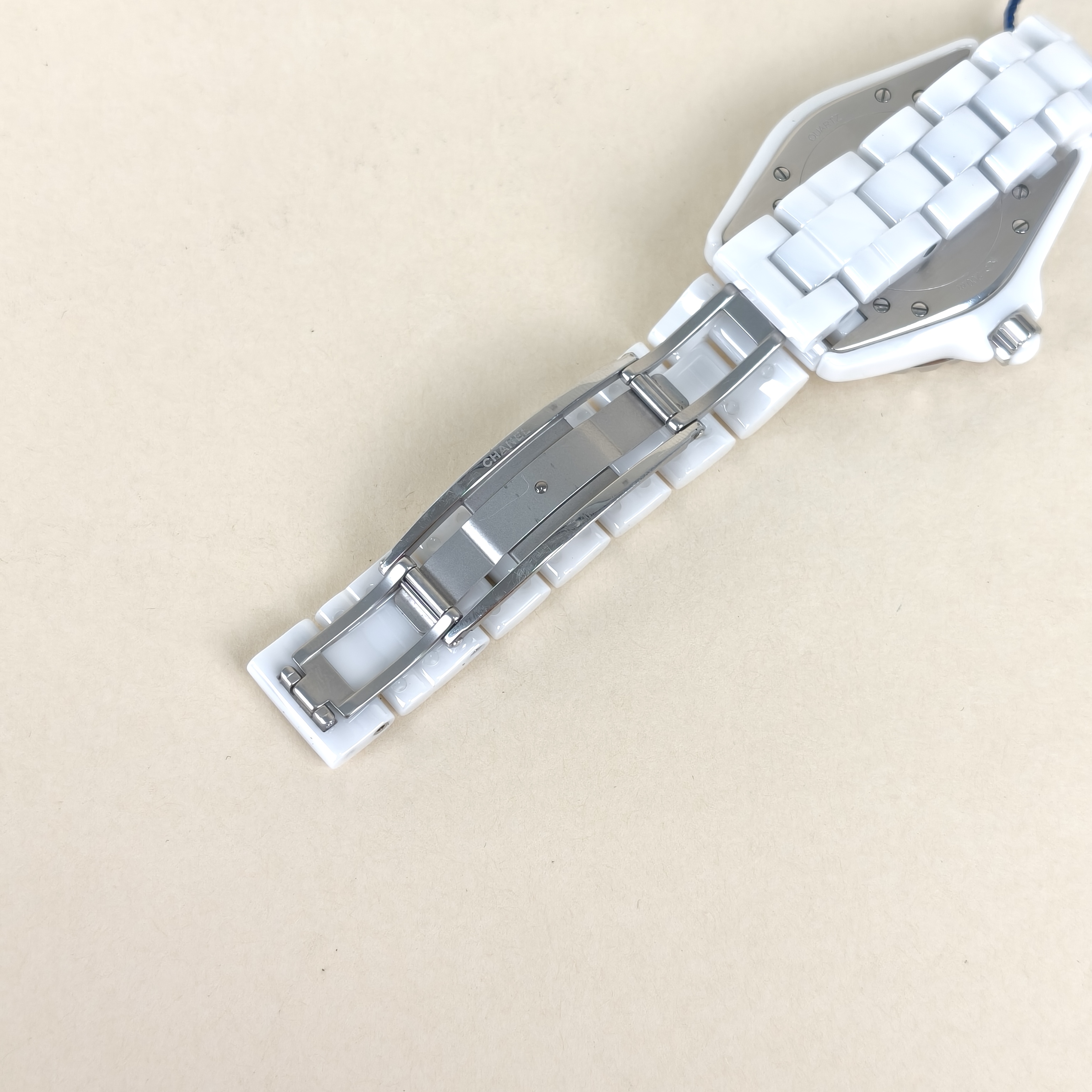 Chanel Watch J12Collection Watch White One Size33 — cover view 4 of 9