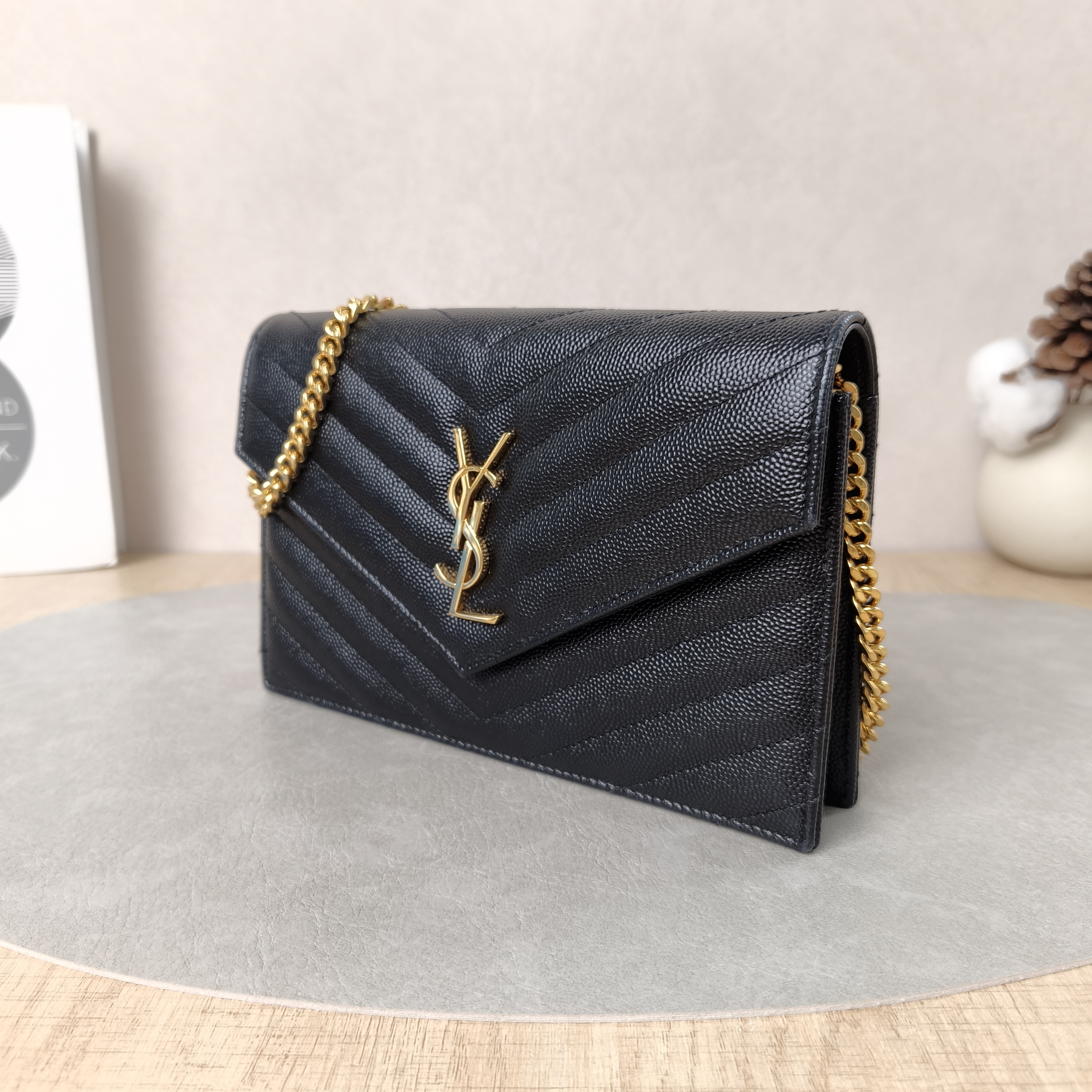SAINT LAURENT Crossbody Bag CASSANDRE ENVELOPE Black Calfskin One Size19 × 3.5 × 12.5 cm — cover view 4 of 5