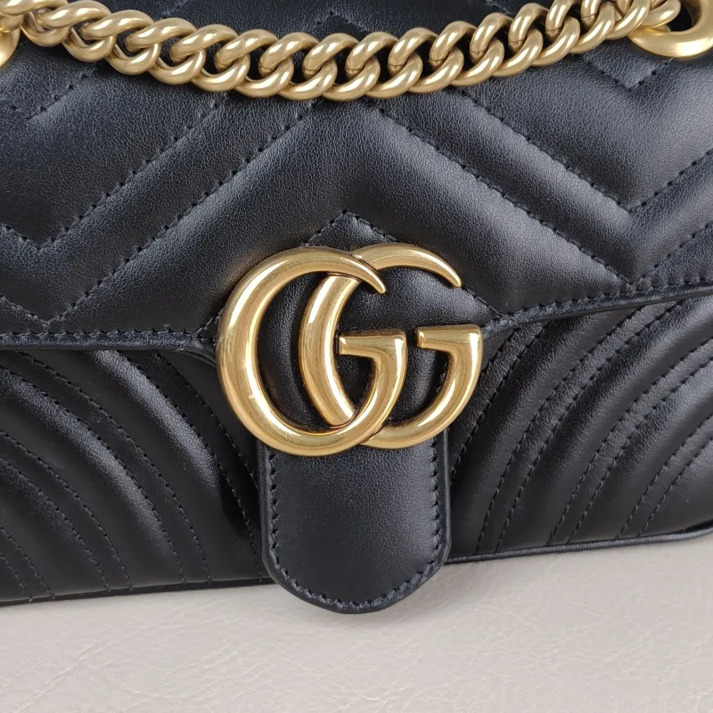 GUCCI Crossbody Bag GG Marmont Small Marmont 22 Black CC alfskin Small 22 × 6 × 13 cm — detail view 5 of 13