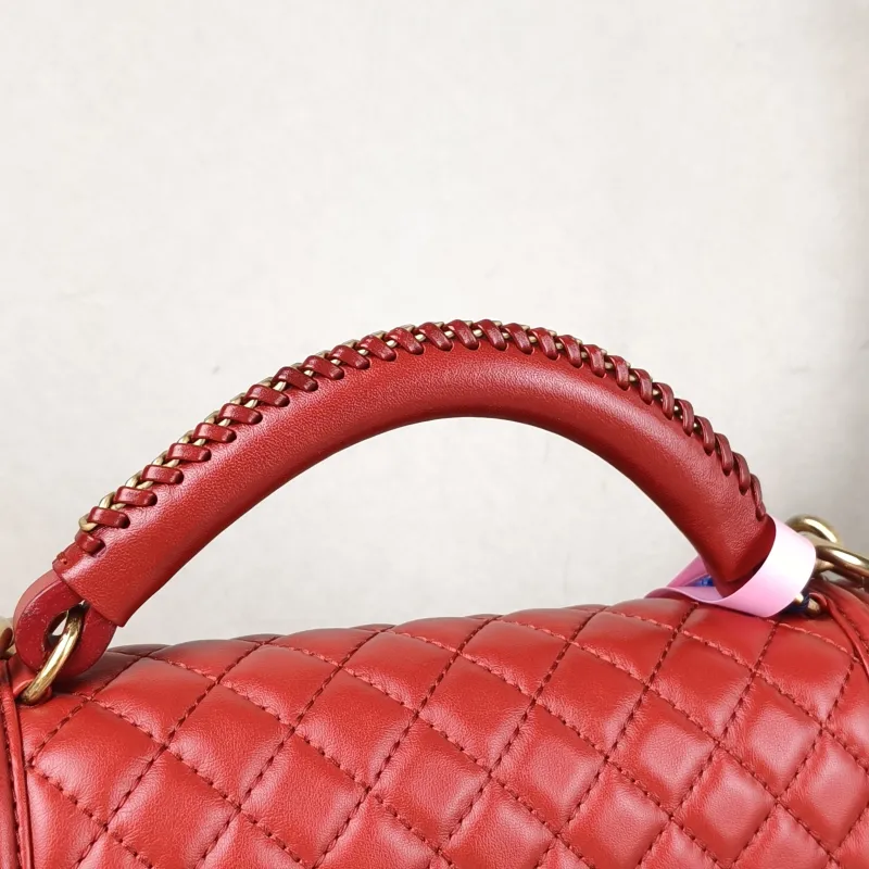 Chanel Crossbody Bag Le Boy​ Red Lambskin Medium 25 × 9 × 15 cm 24 — detail view 9 of 16