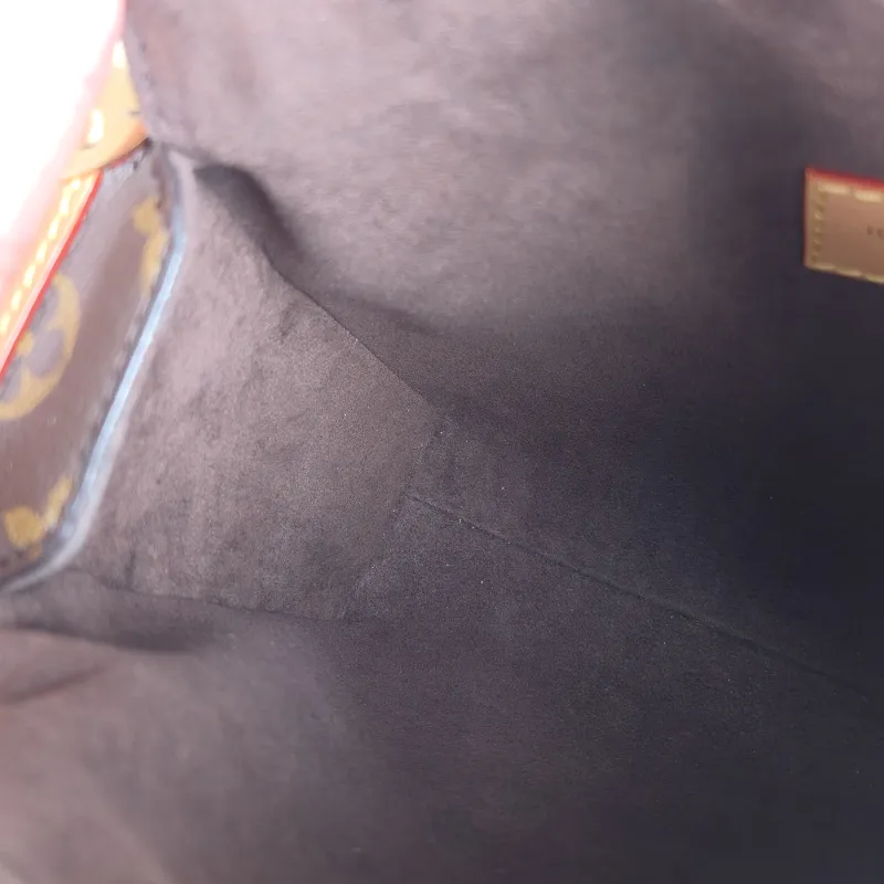 Louis Vuitton Crossbody Bag Side Trunk Box Monogram PVC Medium 23.5 × 8.5 × 16 cm — detail view 4 of 10