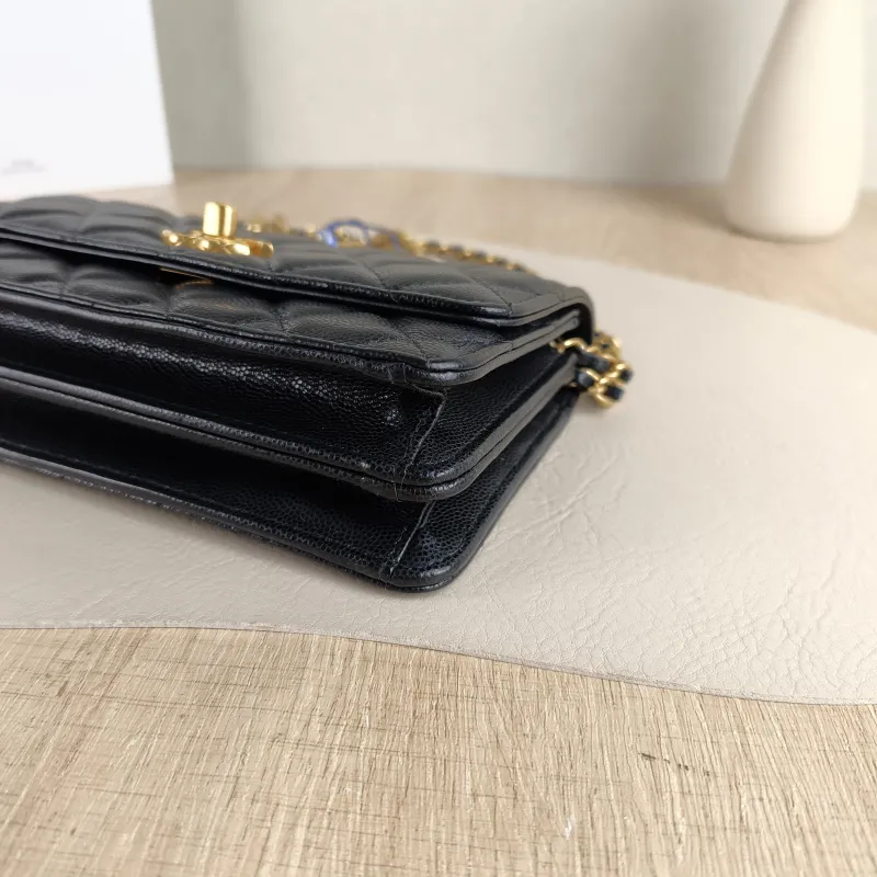 Chanel Crossbody Bag woc Black Calfskin Mini 19 × 6 × 11 cm — detail view 8 of 11