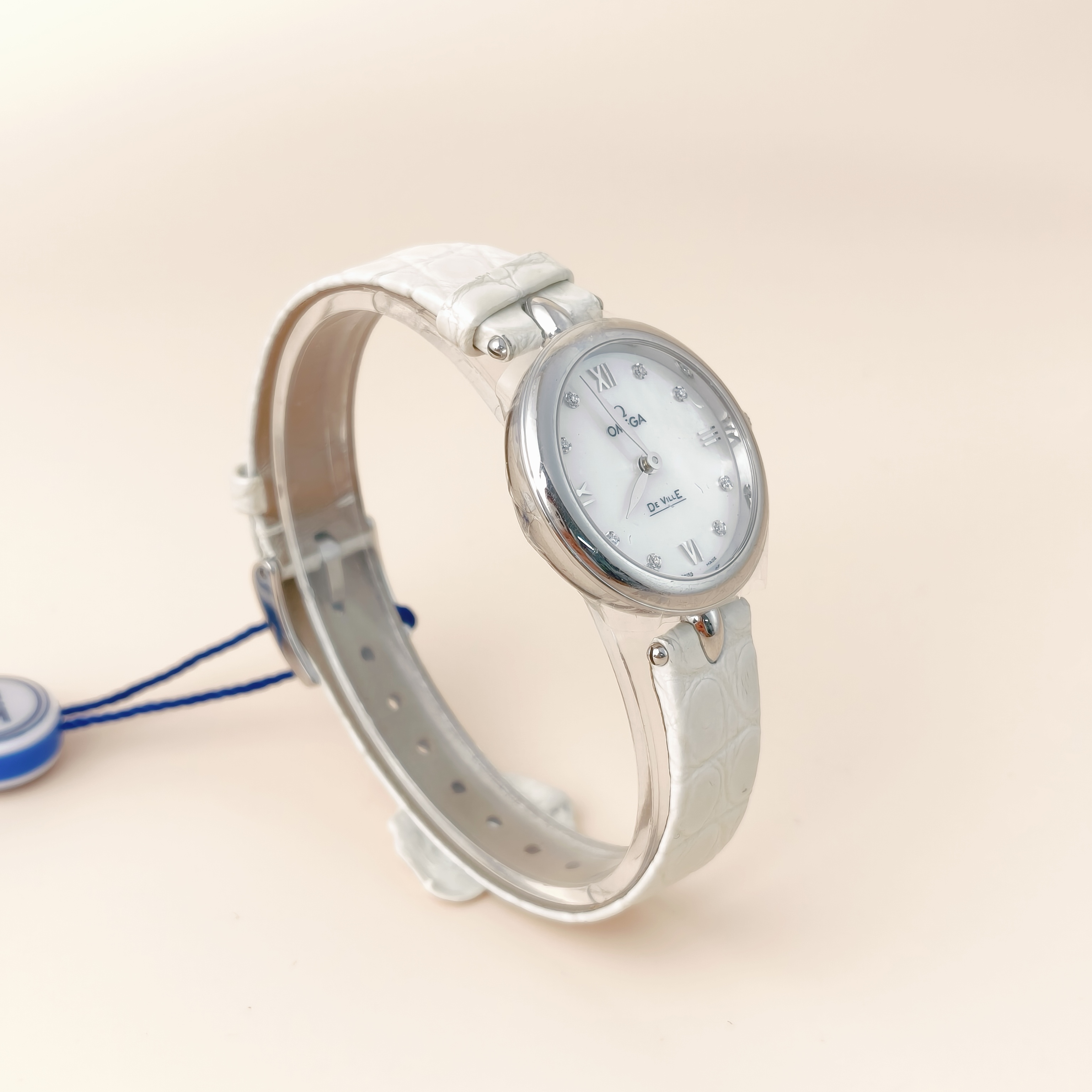 OMEGA Watch Collection Watch One Size27.4 — cover view 11 of 11