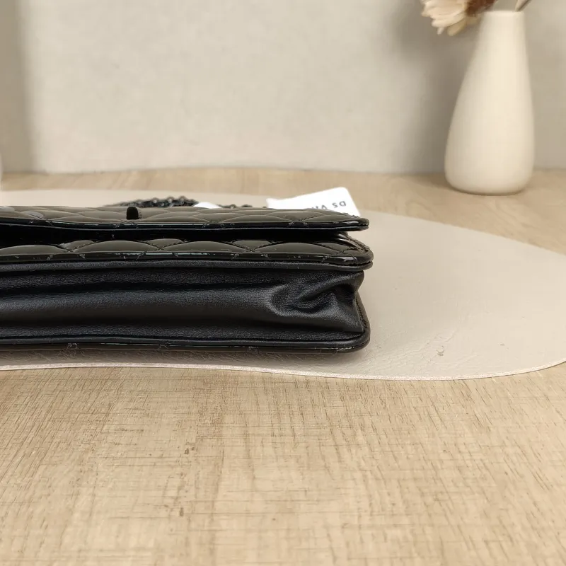 Chanel Crossbody Bag2.55 woc Black Waxed Leather Calfskin19.2 × 3.5 × 12.3 cm — detail view 14 of 16