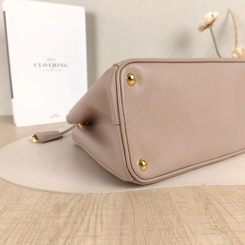 PRADA Top Handle Bag Galleria Galleria Bag Edition Calfskin Medium33 × 14 × 24 cm — detail view 12 of 13