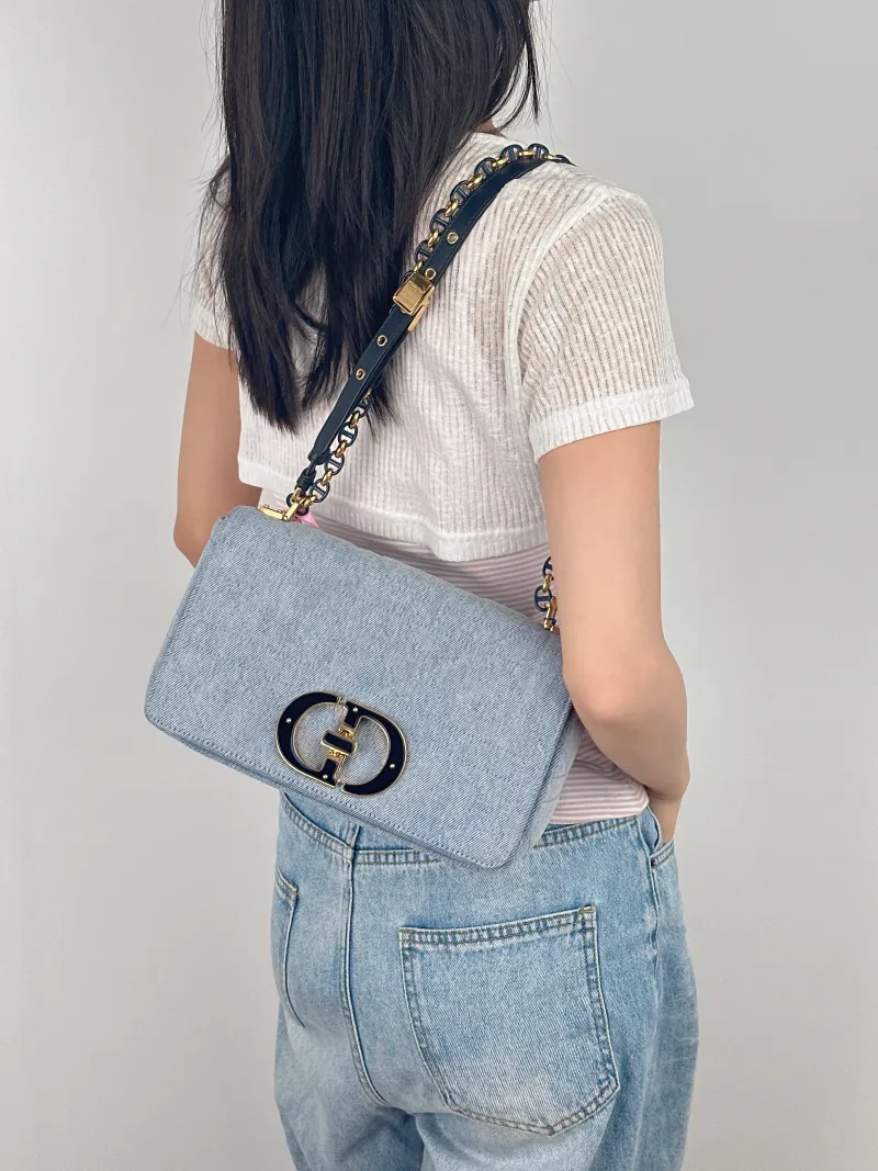 DIOR Crossbody Bag Caro Chain Bag Blue Medium25.5 × 9 × 15.5 cm — on-model view 2 of 3