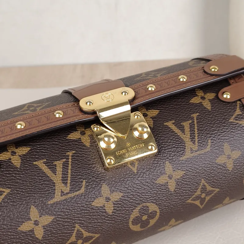 Louis Vuitton Crossbody Bag Papillon Trunk Monogram PVC Small 19 × 9 × 9 cm — detail view 11 of 12