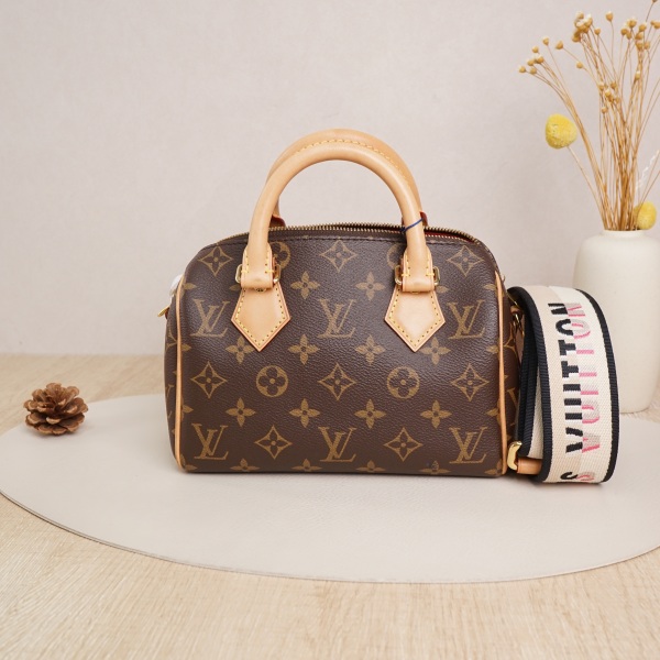 Louis Vuitton Crossbody Bag Speedy20 Shoulder Strap PVC20.5 × 12 × 13.5 cm