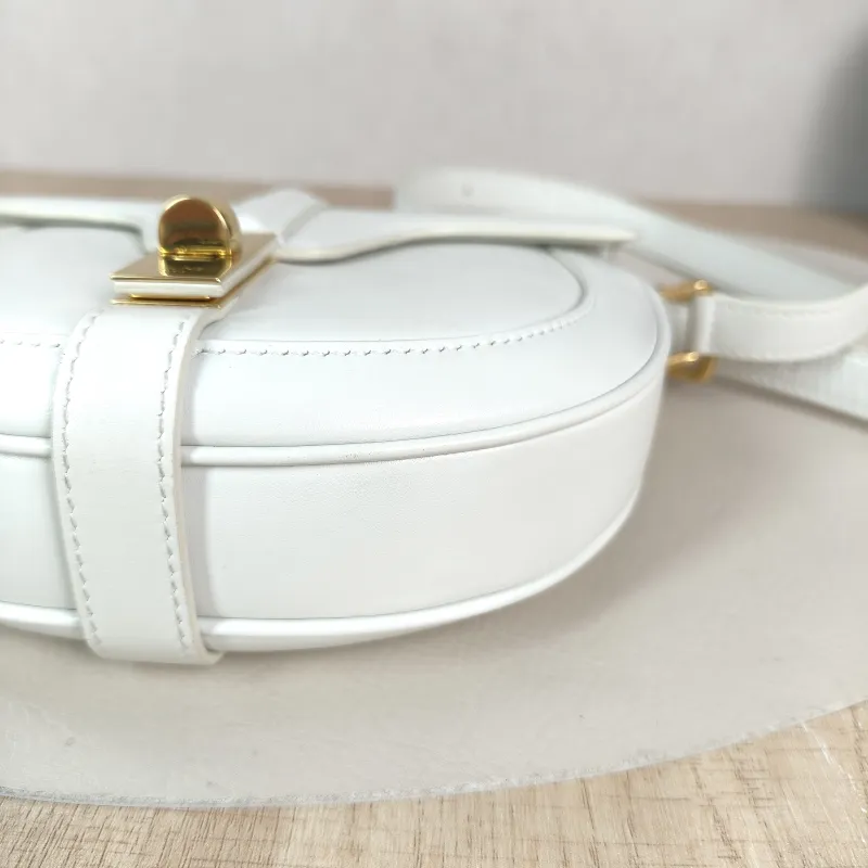 CELINE Crossbody Bag Besace 16 White Calfskin Small 19 × 6 × 17 cm — detail view 2 of 11