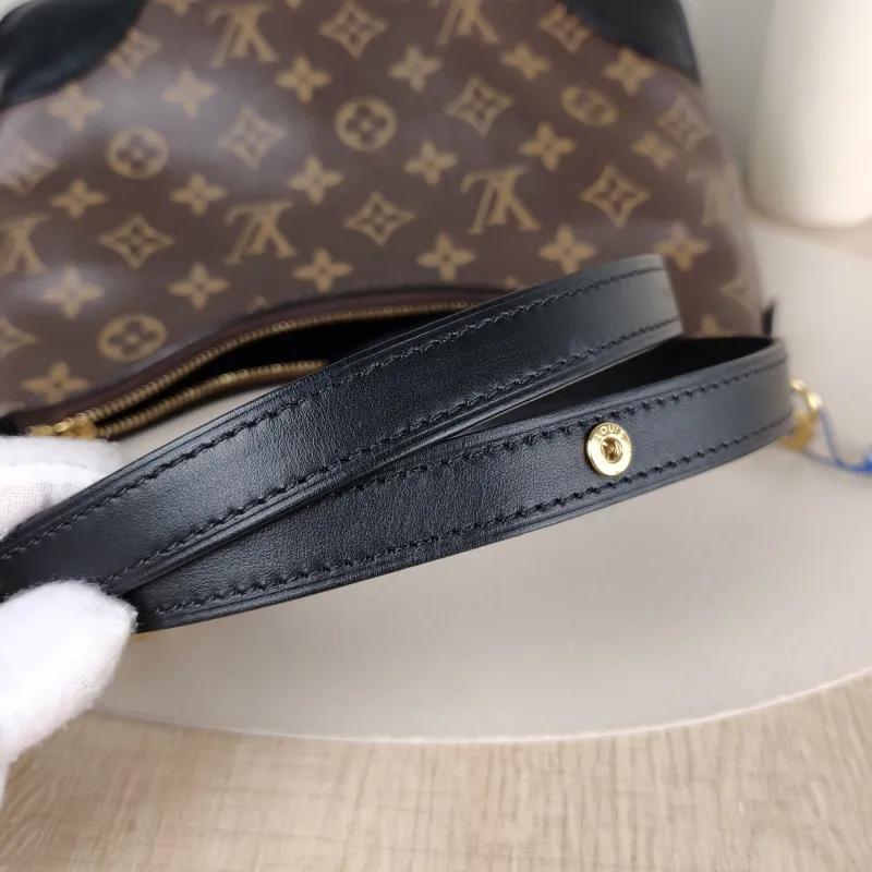 Louis Vuitton Crossbody Bag Boulogne PVC Small 26 × 9.5 × 16 cm — detail view 10 of 10