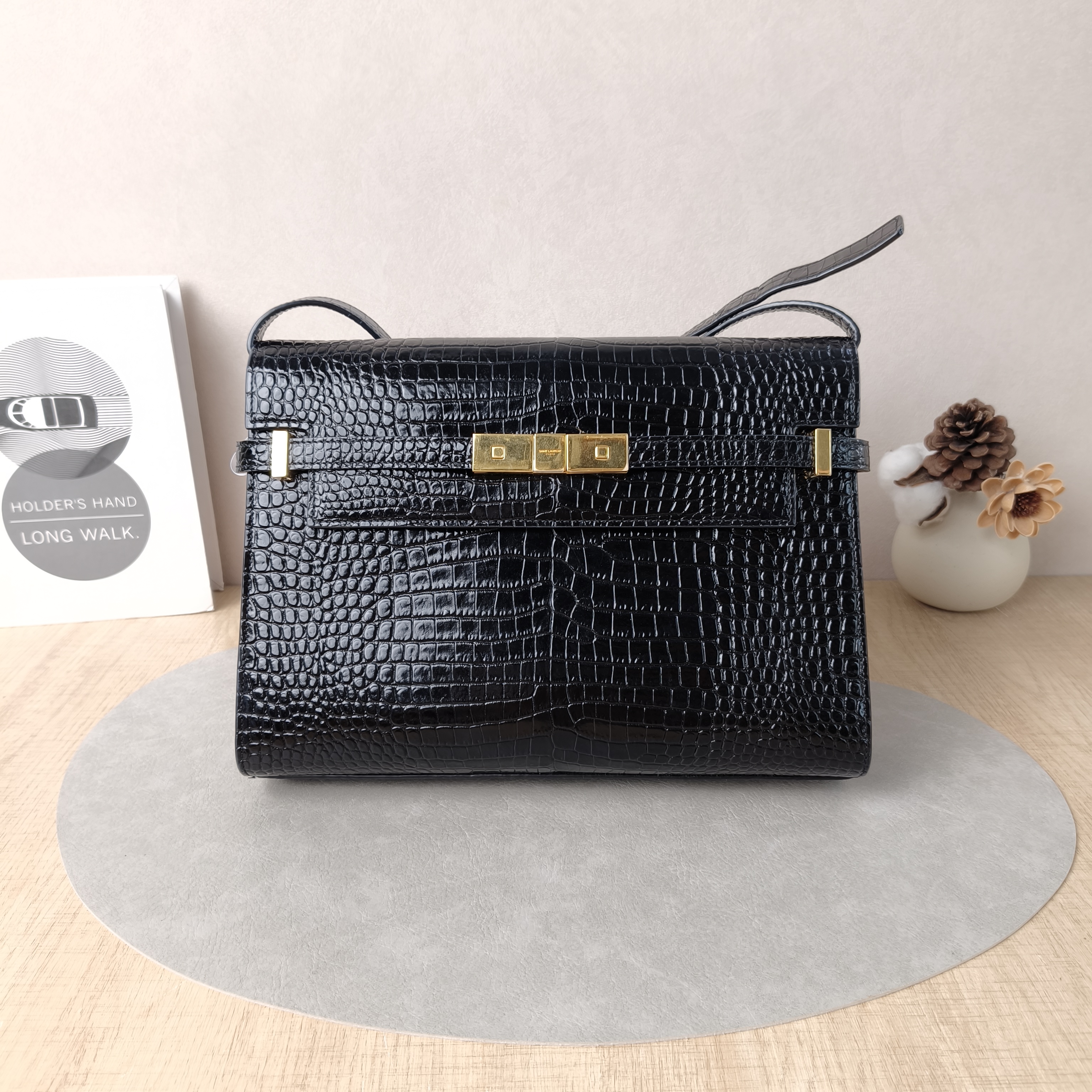SAINT LAURENT Shoulder Bag MANHATTAN Black Calfskin Medium29 × 7.5 × 20 cm