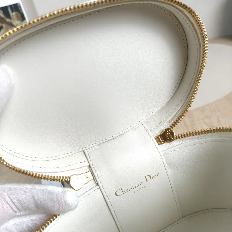 DIOR Crossbody Bag Vanity Cosmetic Bag White Lambskin One Size 16 × 9.5 × 11.5 cm — detail view 12 of 13